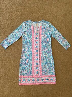 Lilly Pulitzer Chilly Lilly shift dress size small like new
